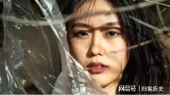 开元体育山东“环保”女孩：5年不用卫生巾去厕所不用纸衣服只买二手(图2)