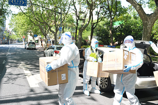 开元体育·(中国)官方网站跨越300公里上海、江苏、铁路警方接力为气切病人转运吸(图1)